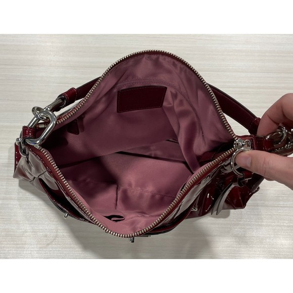 Authentic Coach Leather Hobo Purse with Chain-Linked Strap - Picture 3 of 4